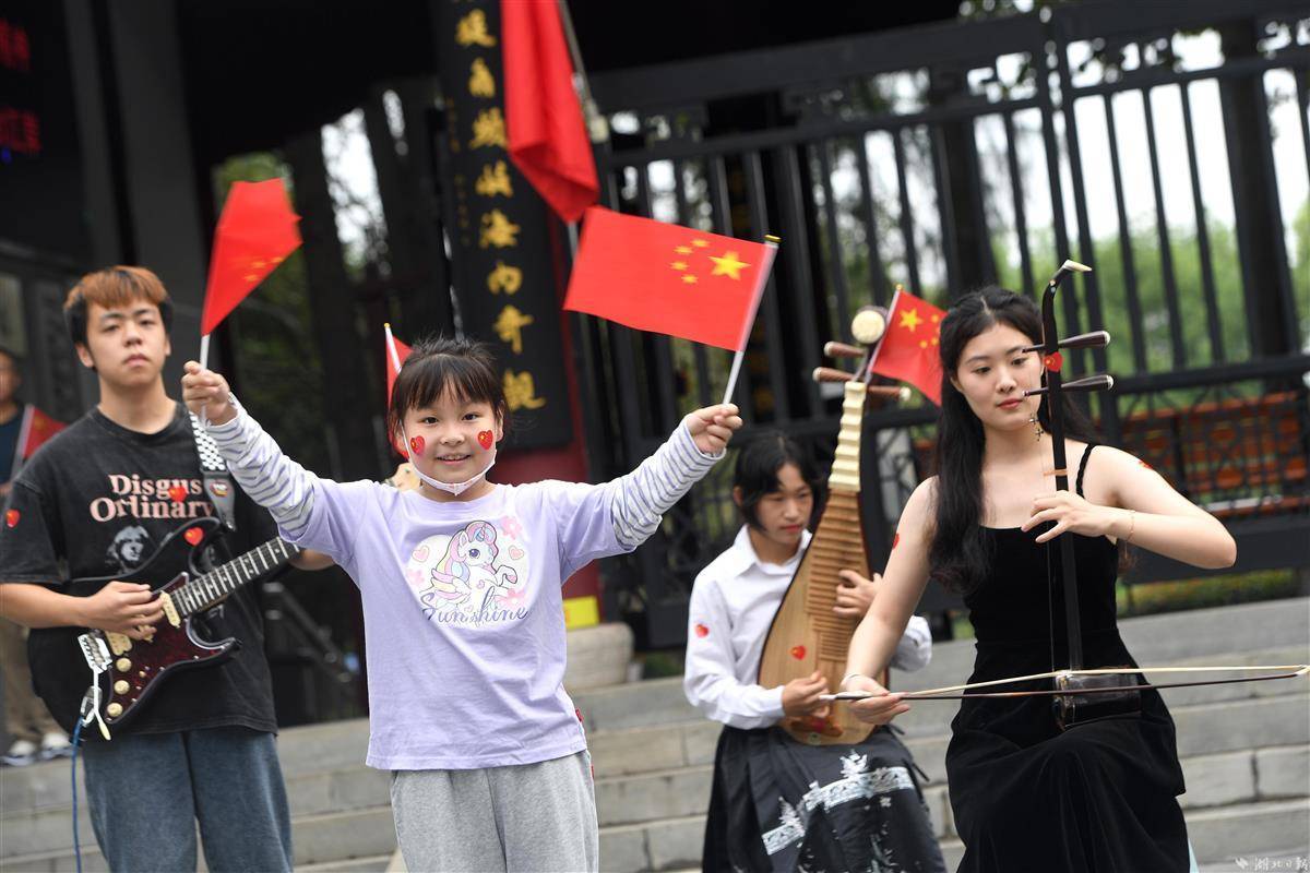 真人金花游戏下载